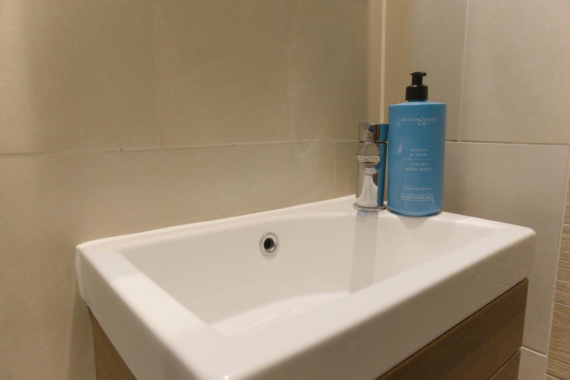 Apartemen The Barbican *